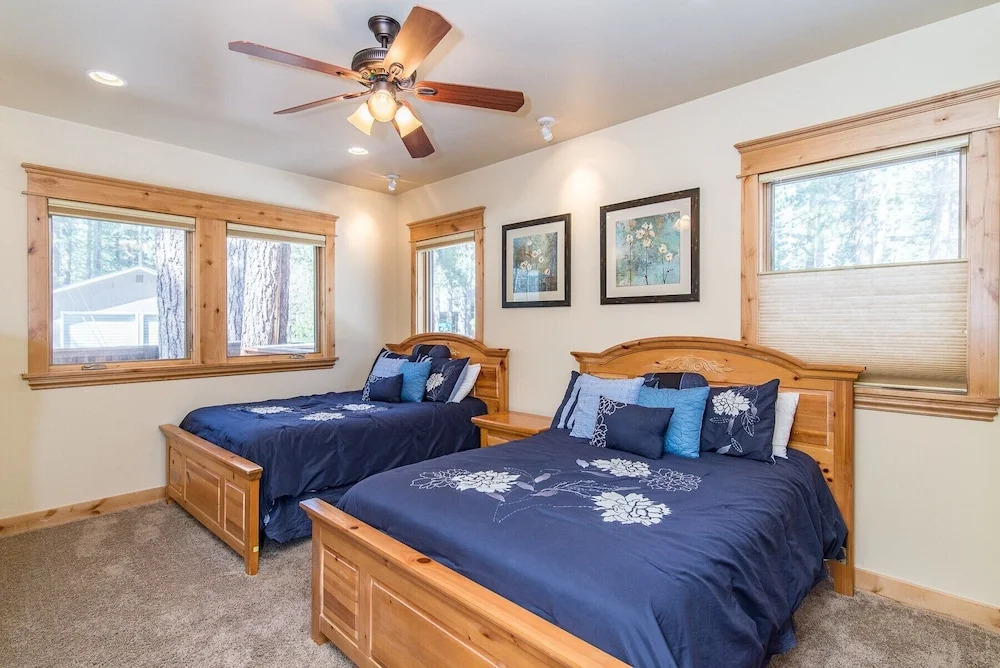 Bright Beauty in South Lake Tahoe by RedAwning