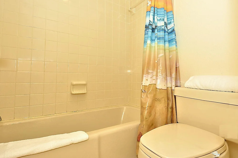 Land's End 406 Building 7 Beachfront With Private Balcony!