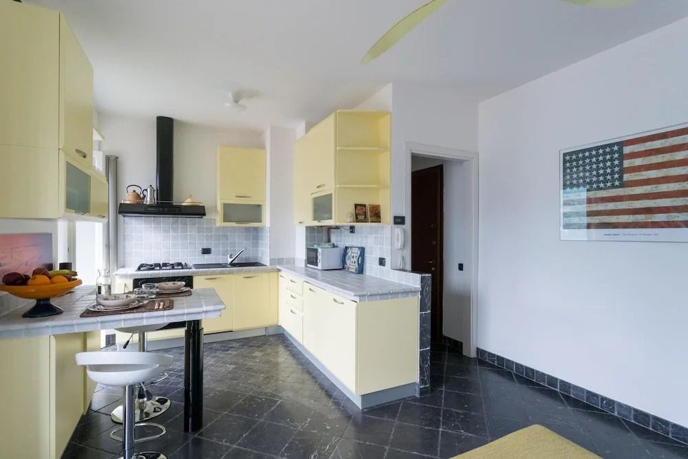 Co-b730-alem2bt - Lovely Apartment Overlooking the Lake