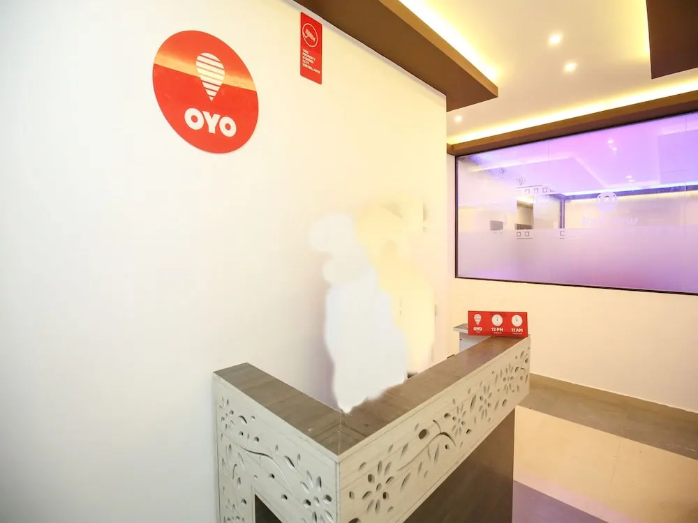 OYO 10152 Rail View Residency