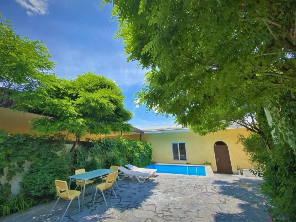 Large 5 bedroom VIP Villa 2