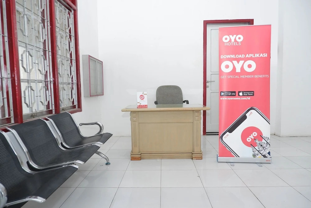 Urbanview Hotel Executive Residence Semarang by RedDoorz