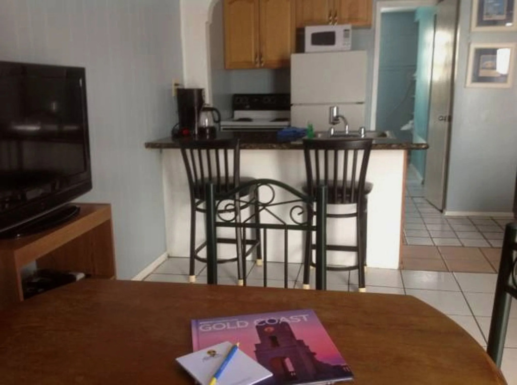 St Maurice Beach Inn