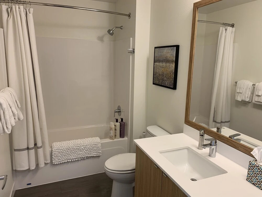 Domicile Suites at Marina SLU