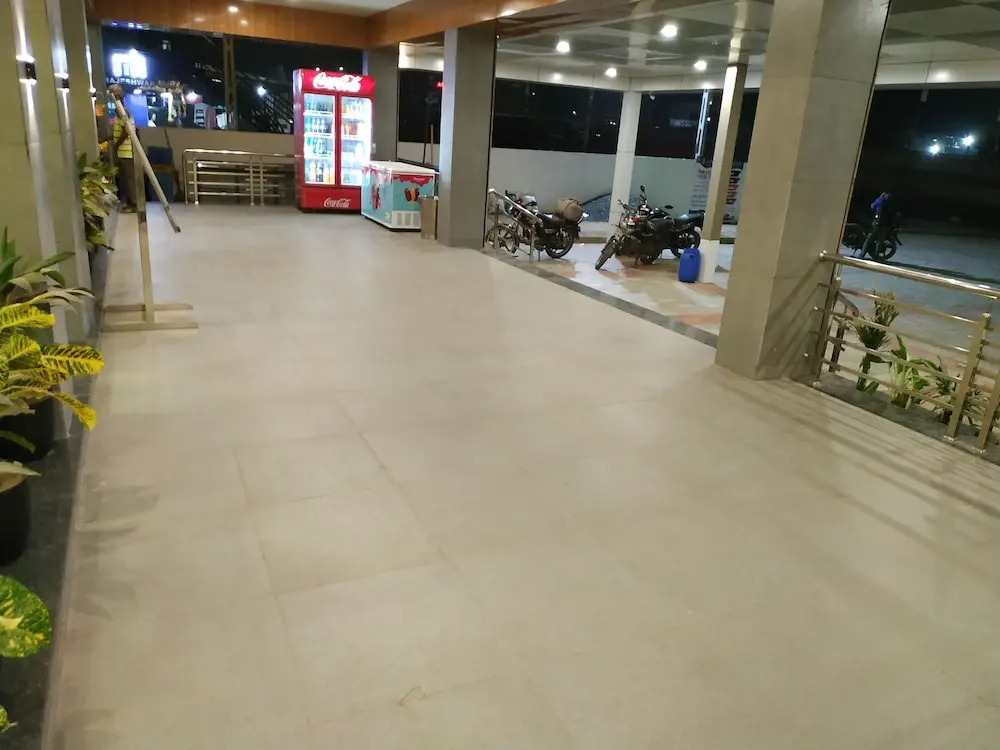 HOTEL SATKAR CHHATRAL