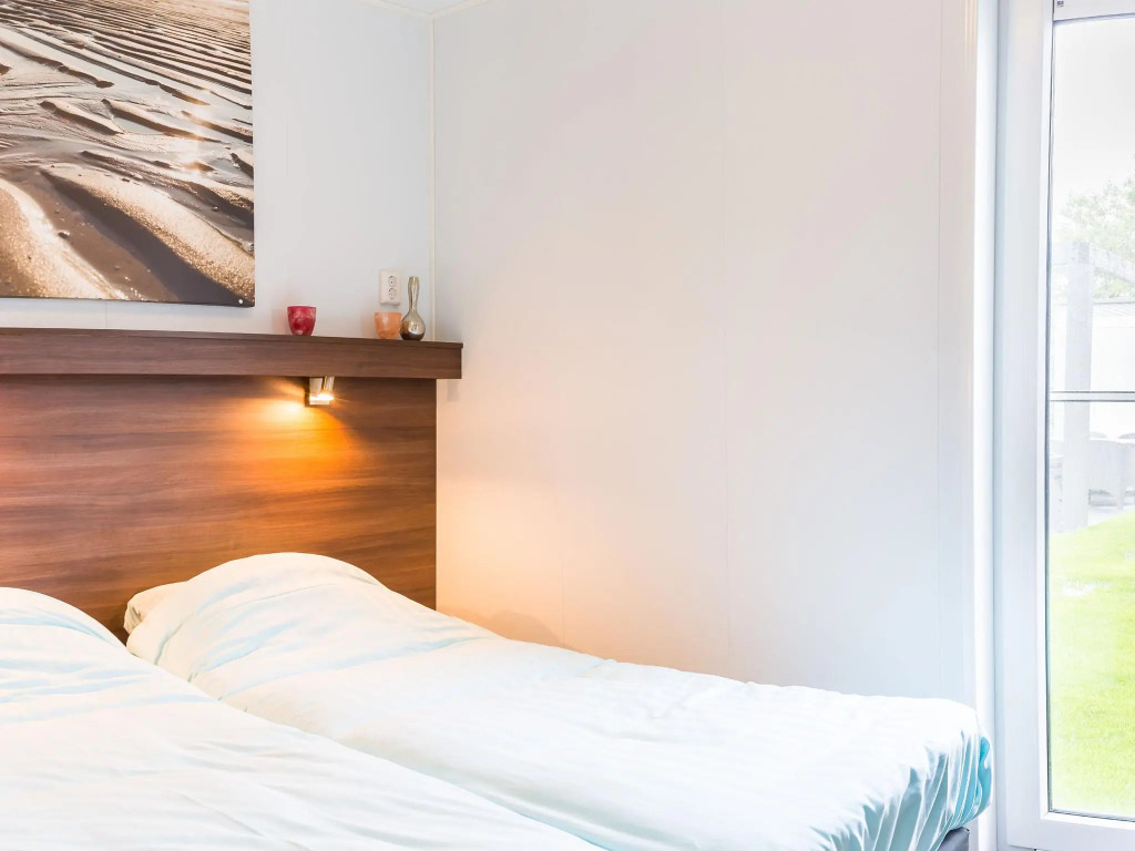 Modern Bungalow With two Bathrooms, Near the Beach