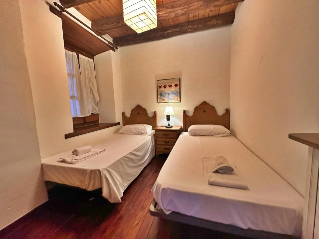 D2, Bordes d'Arinsal, Duplex Rustico con chimenea, Arinsal , zona Vallnord