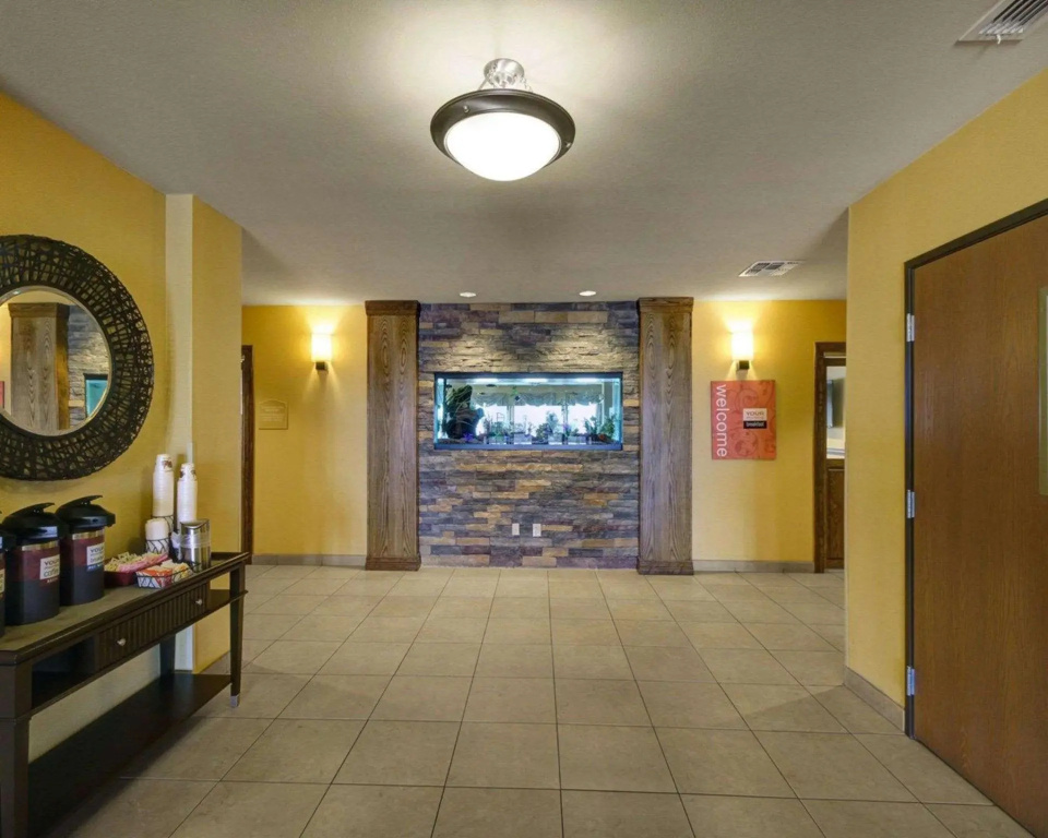 Comfort Inn & Suites Donna near I-2