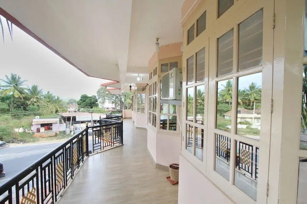 Capital O 9630 Hotel Maharaja