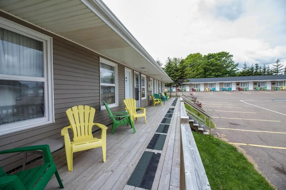 The White Horse Motel