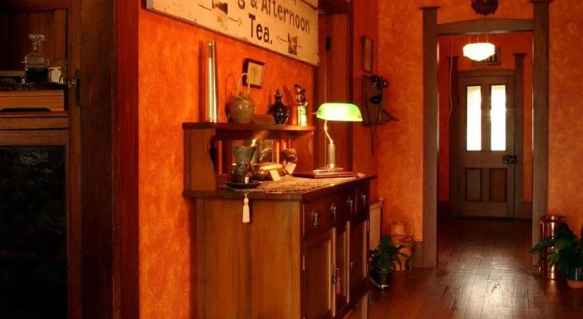 Holly Homestead B&B