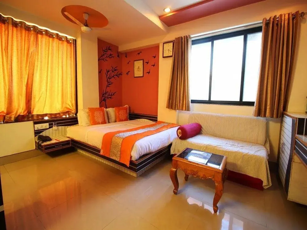 Oyo Rooms Sola Sg Highway 2