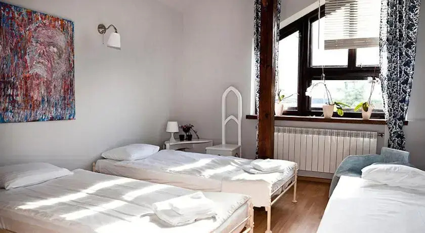 Villa B&B Guest House Modlin Airport