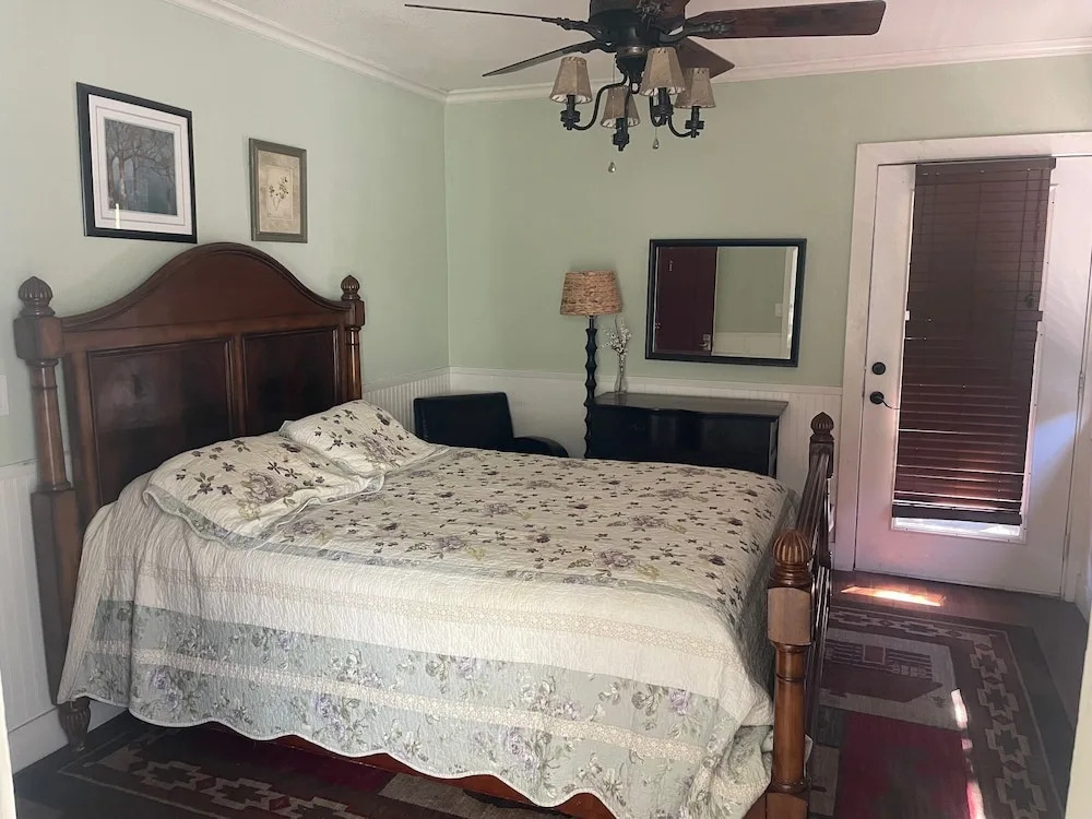 Guerneville Lodge