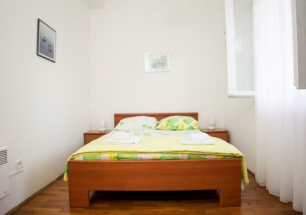 Apartments Bungevilla