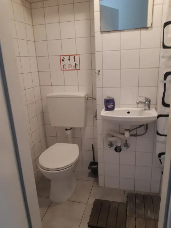 2-Rent Group Hostel Rooms&Apartments EVE168
