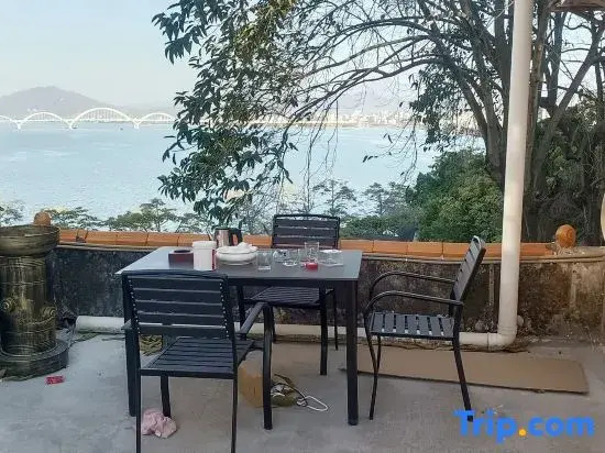 He Le Villa