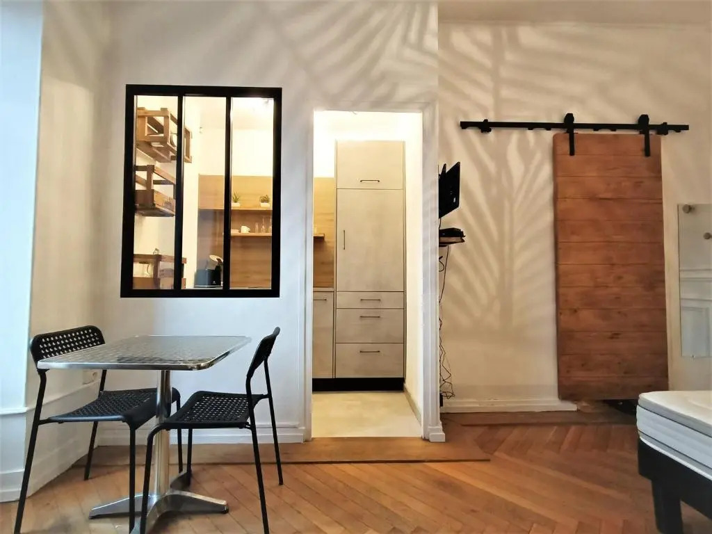 Studio Aix-les-Bains, 1 pièce, 2 personnes - FR-1-555-59