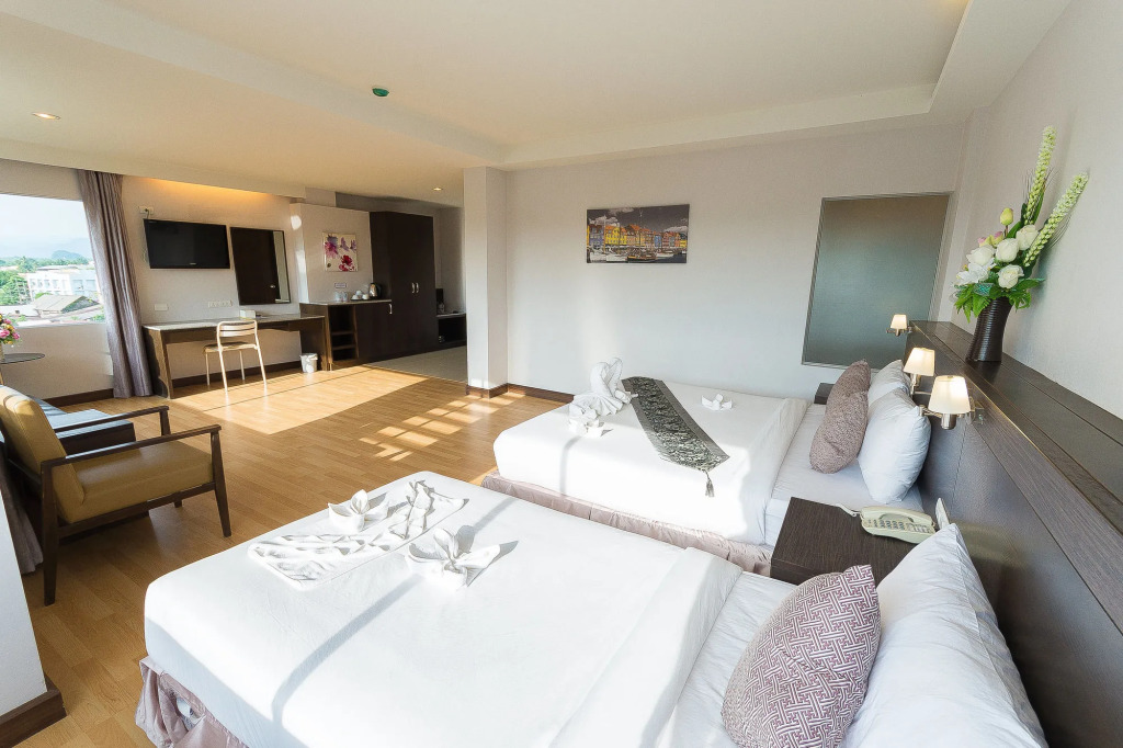 SinKiat Buri Hotel
