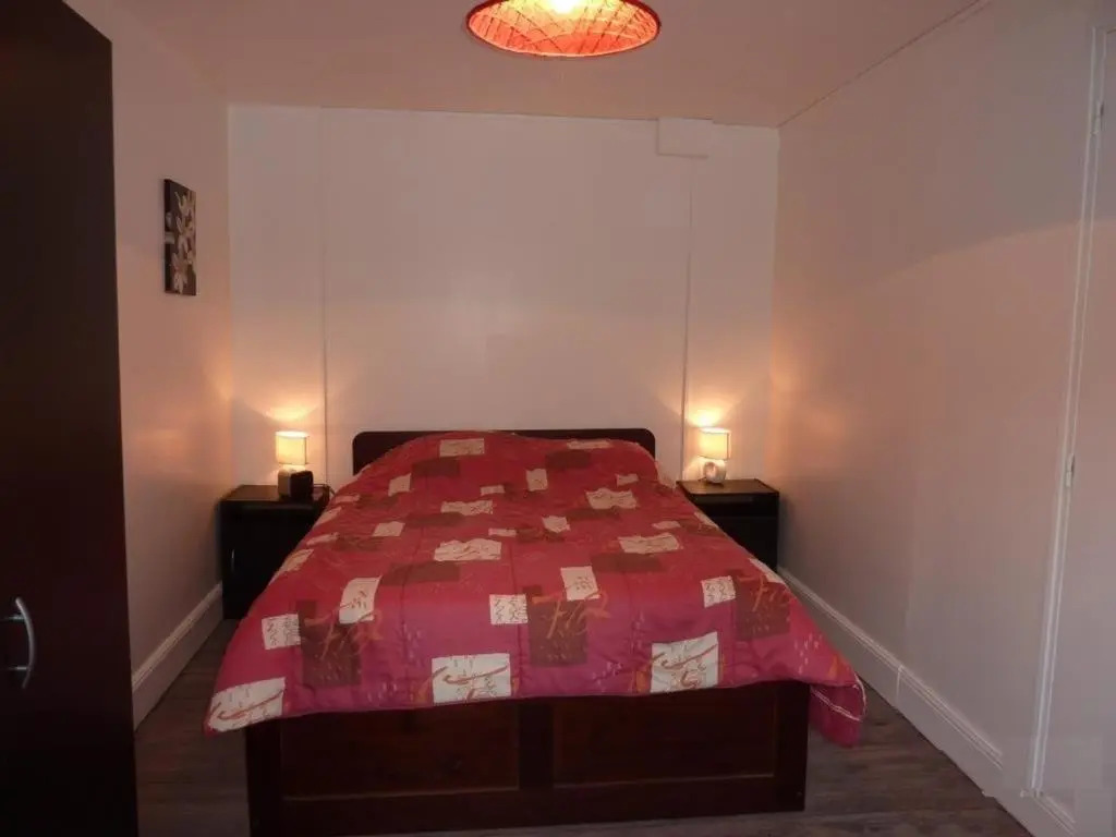 Maison au Mont-Dore avec jardin clos, idéale pour 10 personnes - FR-1-608-120