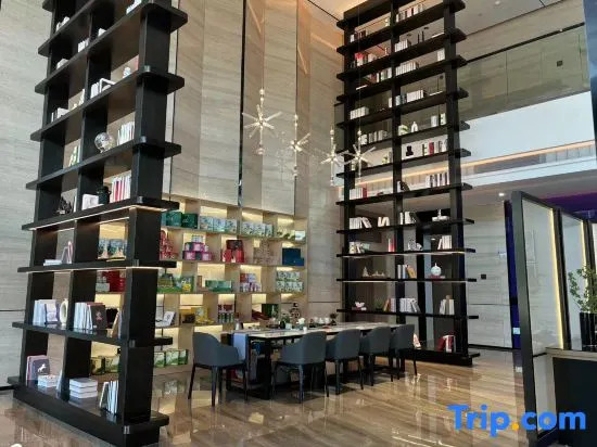 Ruining Hotel
