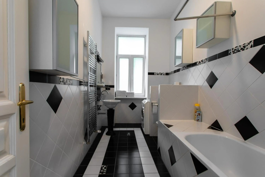 3-Bedroom Apartment in Central Vienna