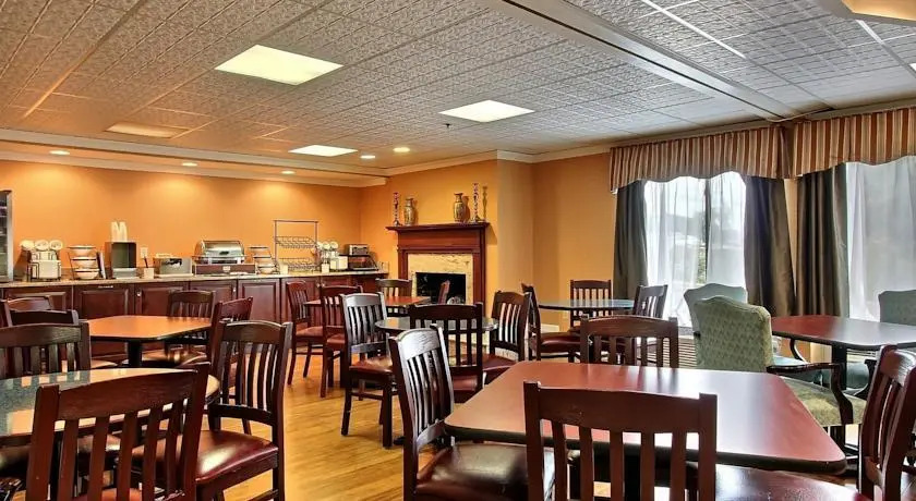 Comfort Inn West