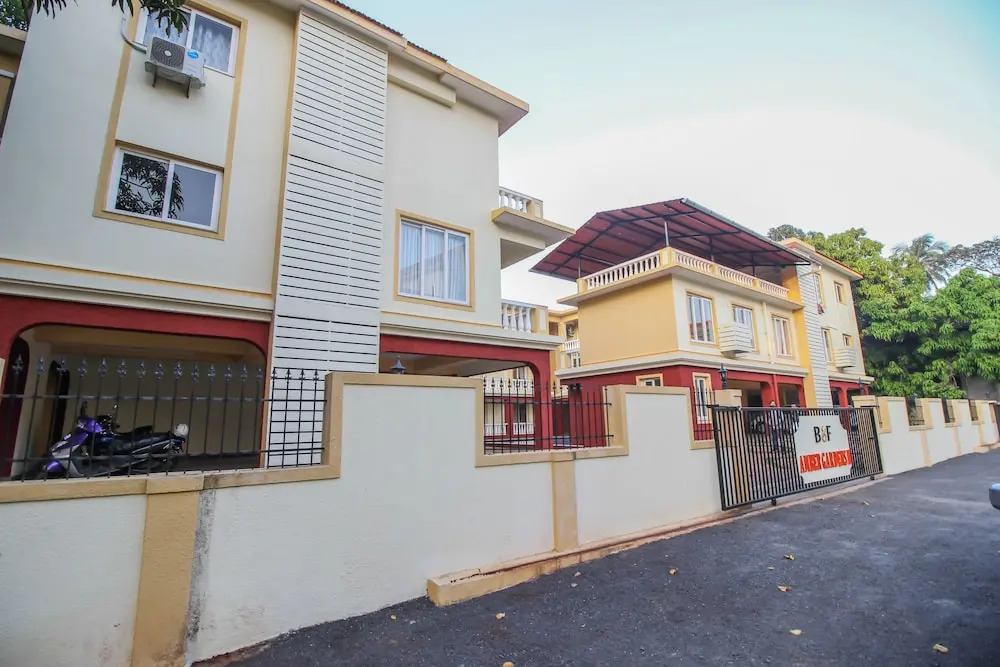 OYO 10801 Home Pool View 2BHK Siolim