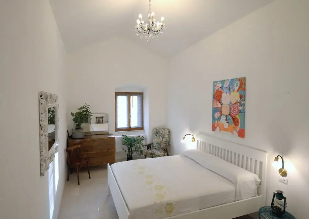 Large, Authentic 2-bed Apartment, Panoramic Views