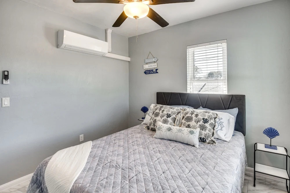 Central Daytona Beach Apt < 1 Mi To Beach St!