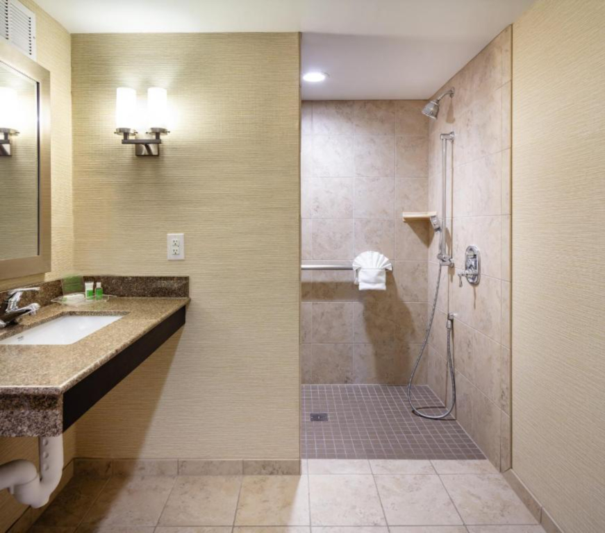 Holiday Inn Express & Suites East Wichita I-35 Andover by IHG