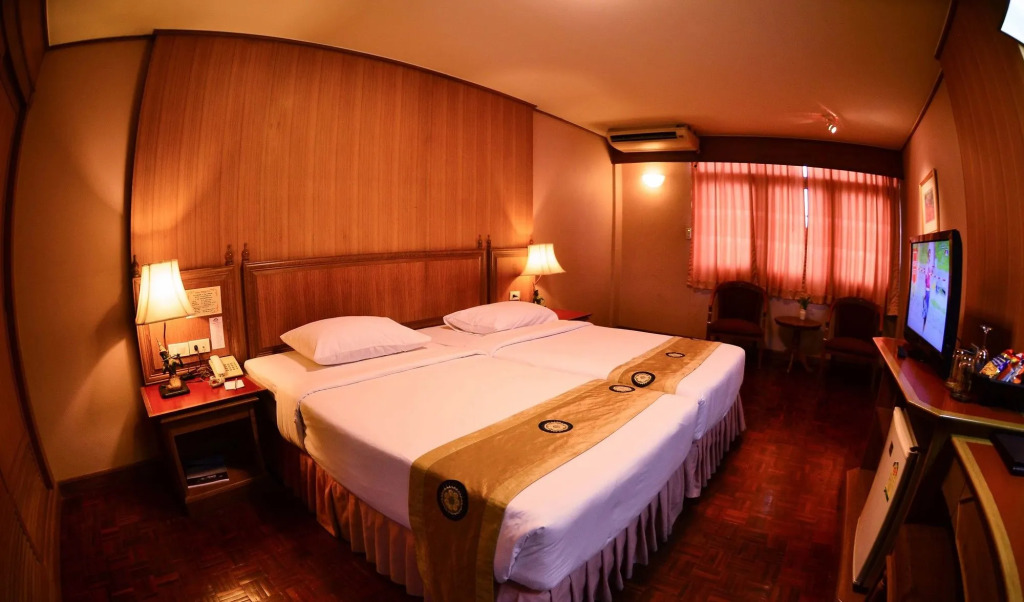 Silom Village Inn
