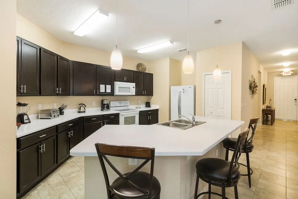 Crystal Cove 4712