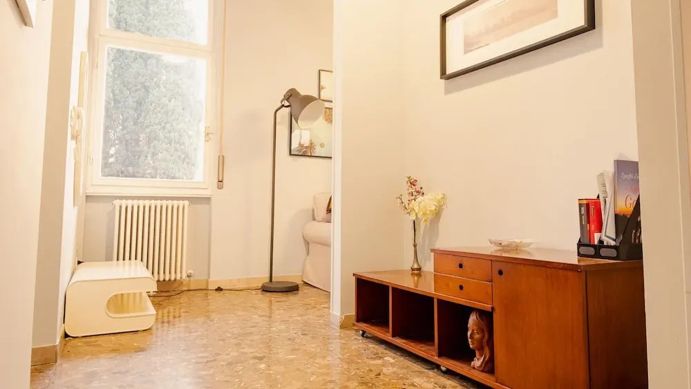 One Step From the Lake - Italian Homing