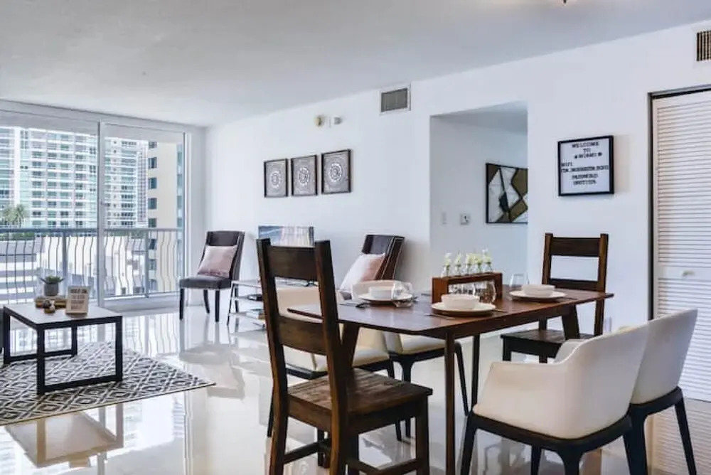 3 BR Apartment Brickell Following Cleaning Guidelines