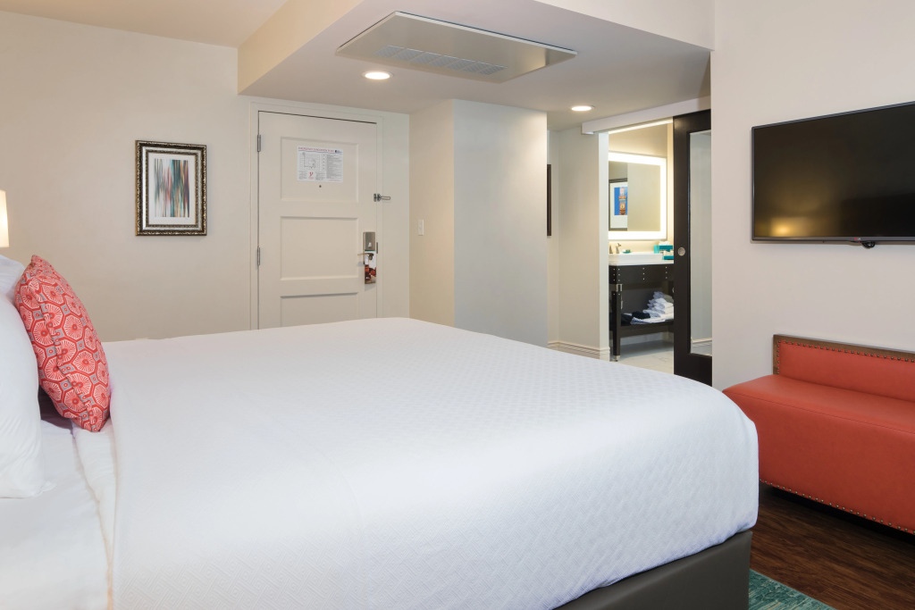 Hotel Indigo Baltimore Downtown by IHG