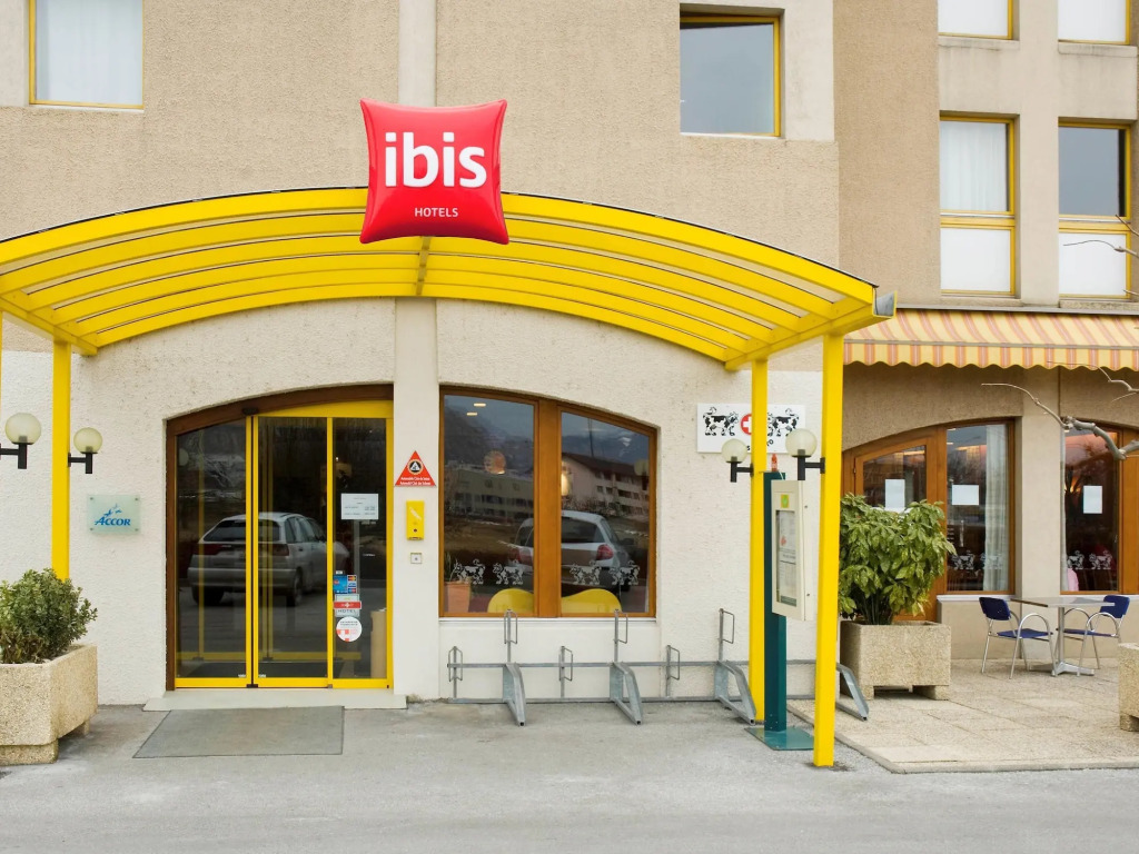 Ibis Sion