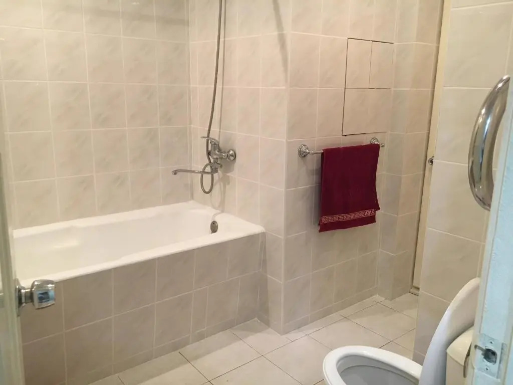3-Bedroom Apartment on Ohunboboev
