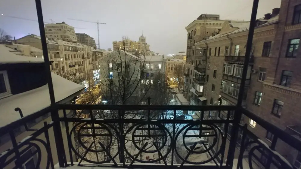 Deluxe 2 Bedroom Apartment Near Kreschatyk - 4001