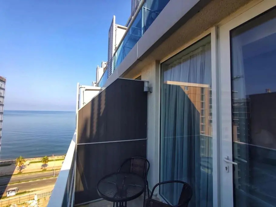 Leo Group Apartment 13-277B Sunrise Batumi