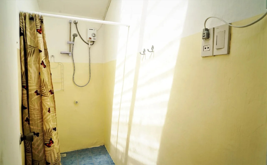 HideAway Dive Hostel