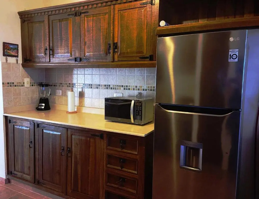 AMPLIO y bello apartamento-ZONA COLONIAL- wifi+balcon+2roons