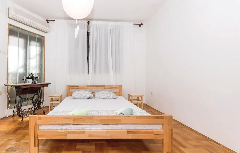 Awesome Apartment in Novi Vinodolski With 2 Bedrooms and Wifi