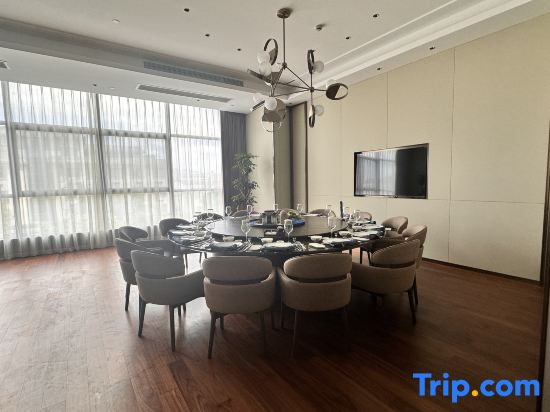Paris Hotel Lishui Jinyun (Huzhen Branch)