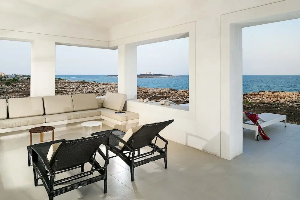 Villa Capo Passero is an Exclusive Villa With Swimming Pool
