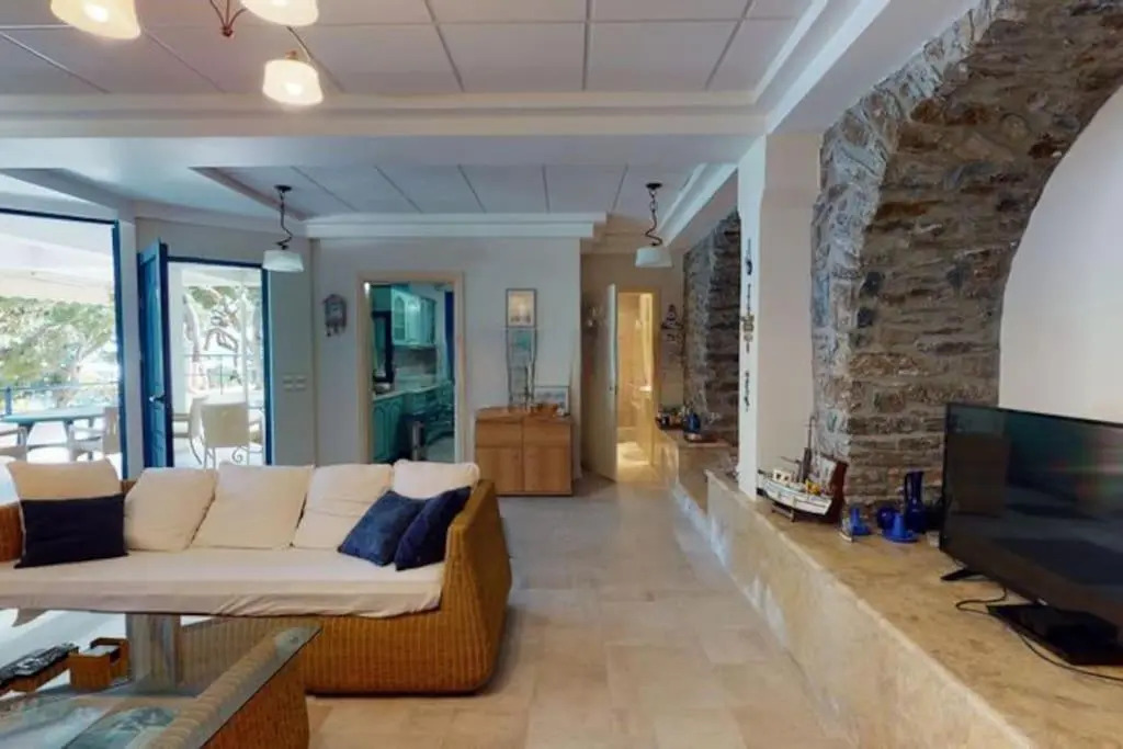 Mia's Beach House