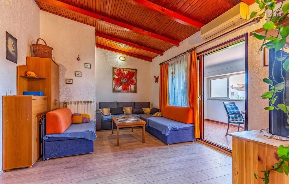 Amazing Home in Pula With Wifi and 2 Bedrooms