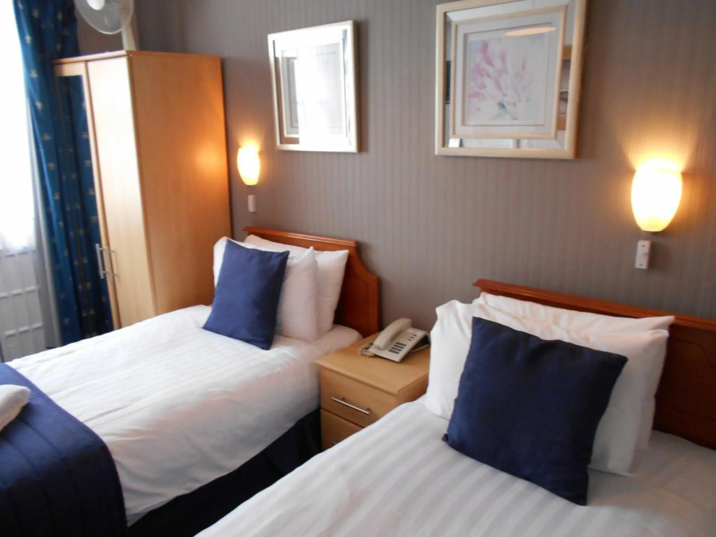 Parkwood Hotel