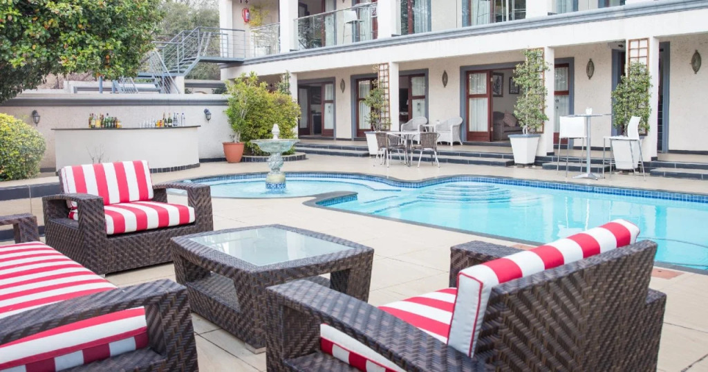 Inn and Out Plus Craighall