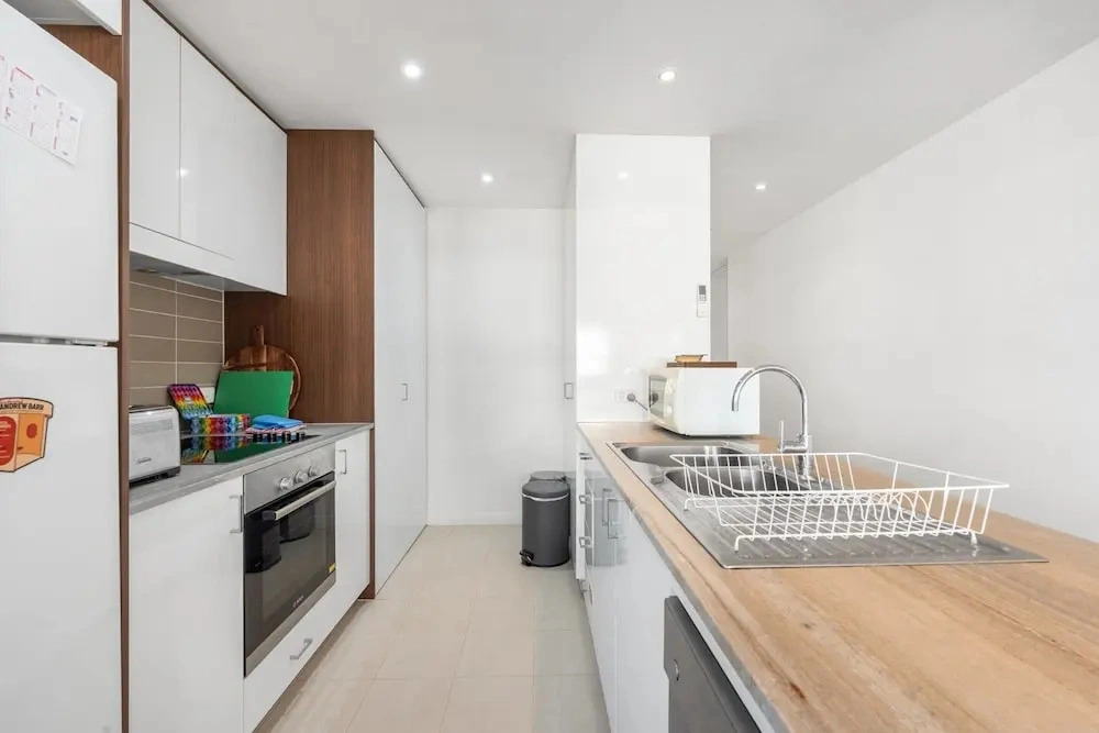Charming 2BR Apartment Near Canberras Attractions
